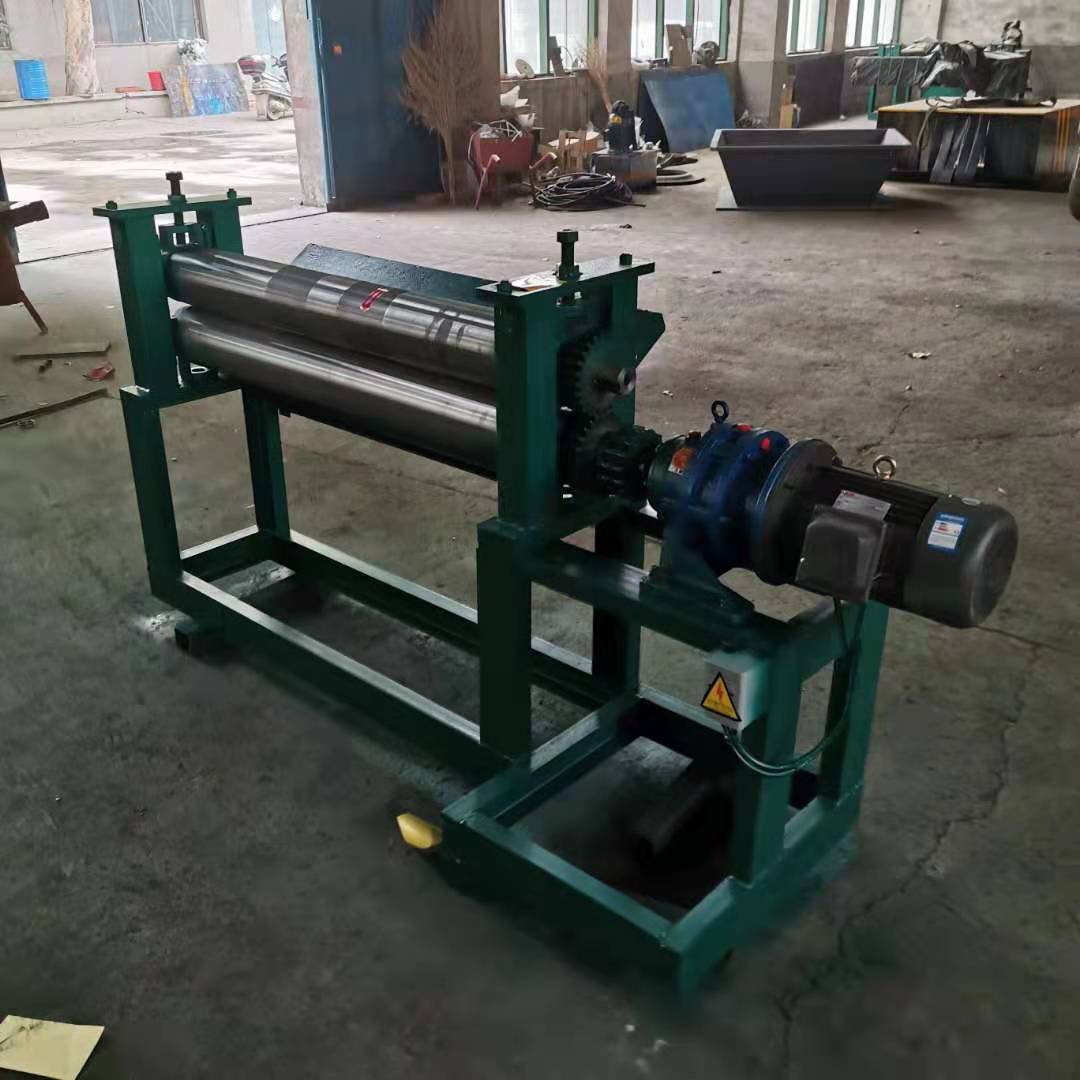 Waste paint bucket cutting machine