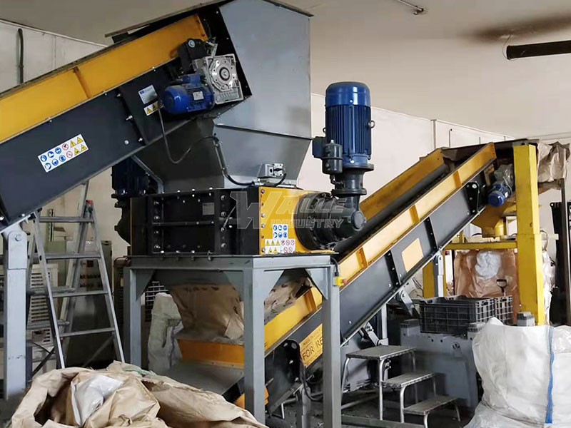 Industrial Rubber Shredder Machine For Waste Rubber And Tire Recycling Production